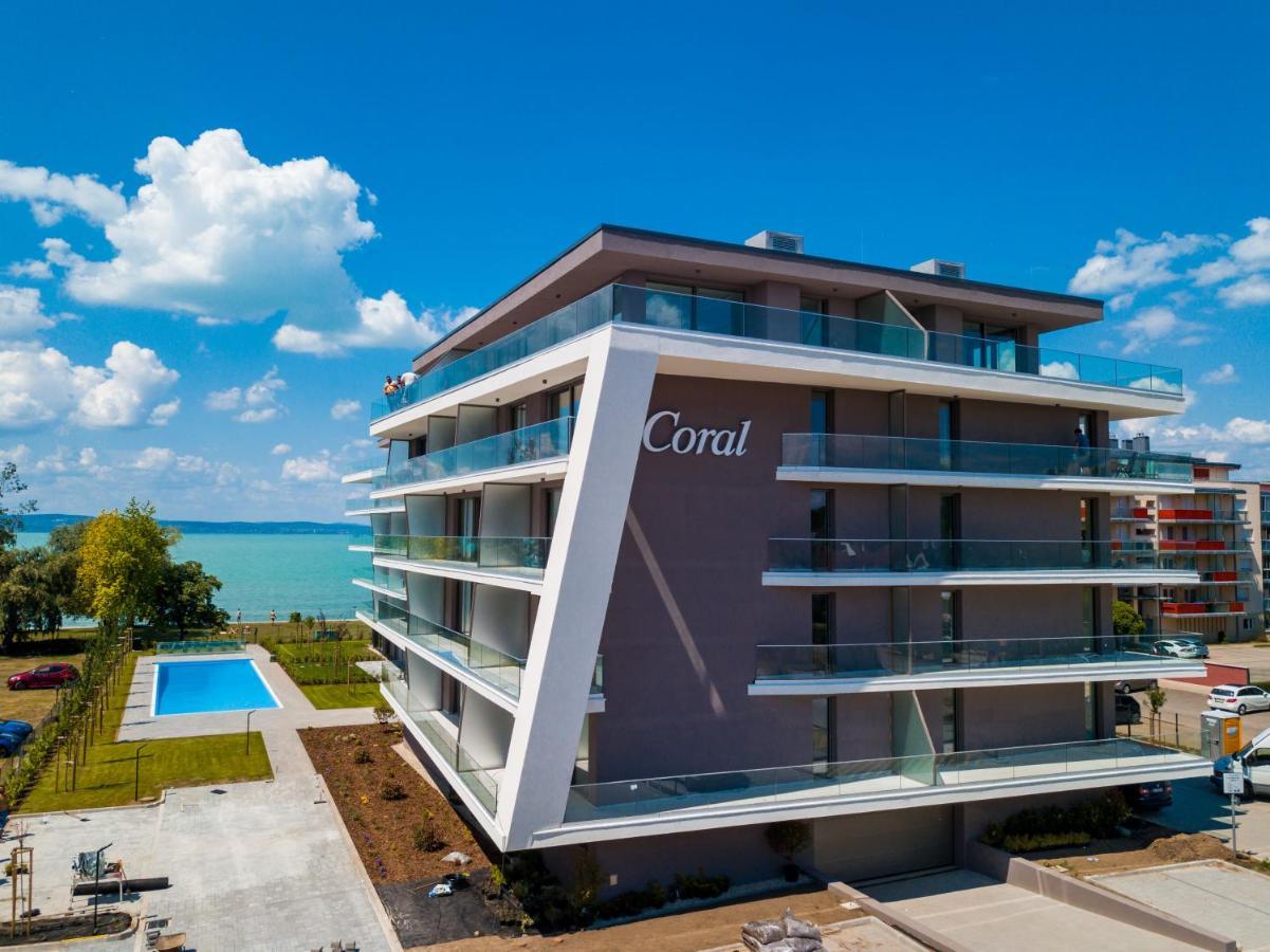 Myflat Coral 61 Luxury Apartment Siófok Extérieur photo
