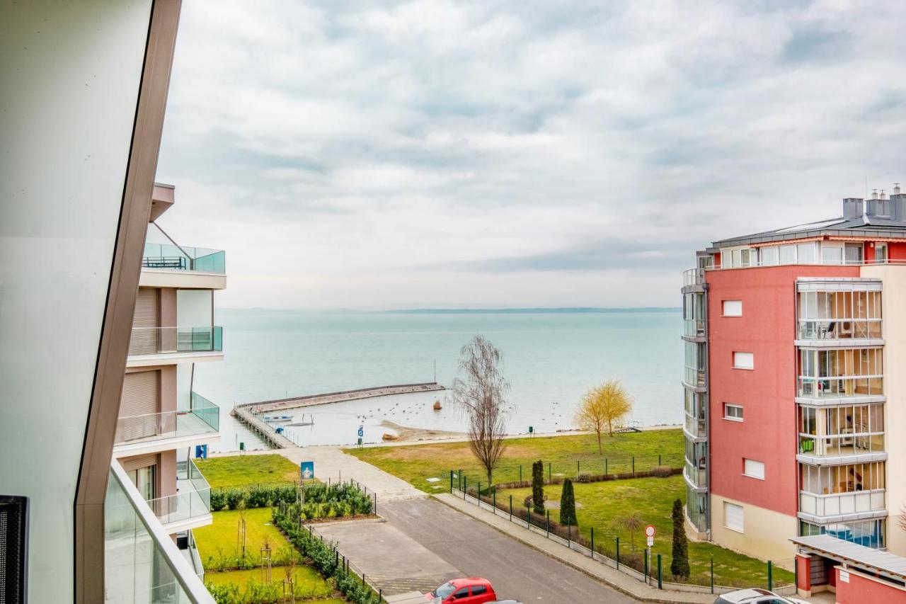 Myflat Coral 61 Luxury Apartment Siófok Extérieur photo